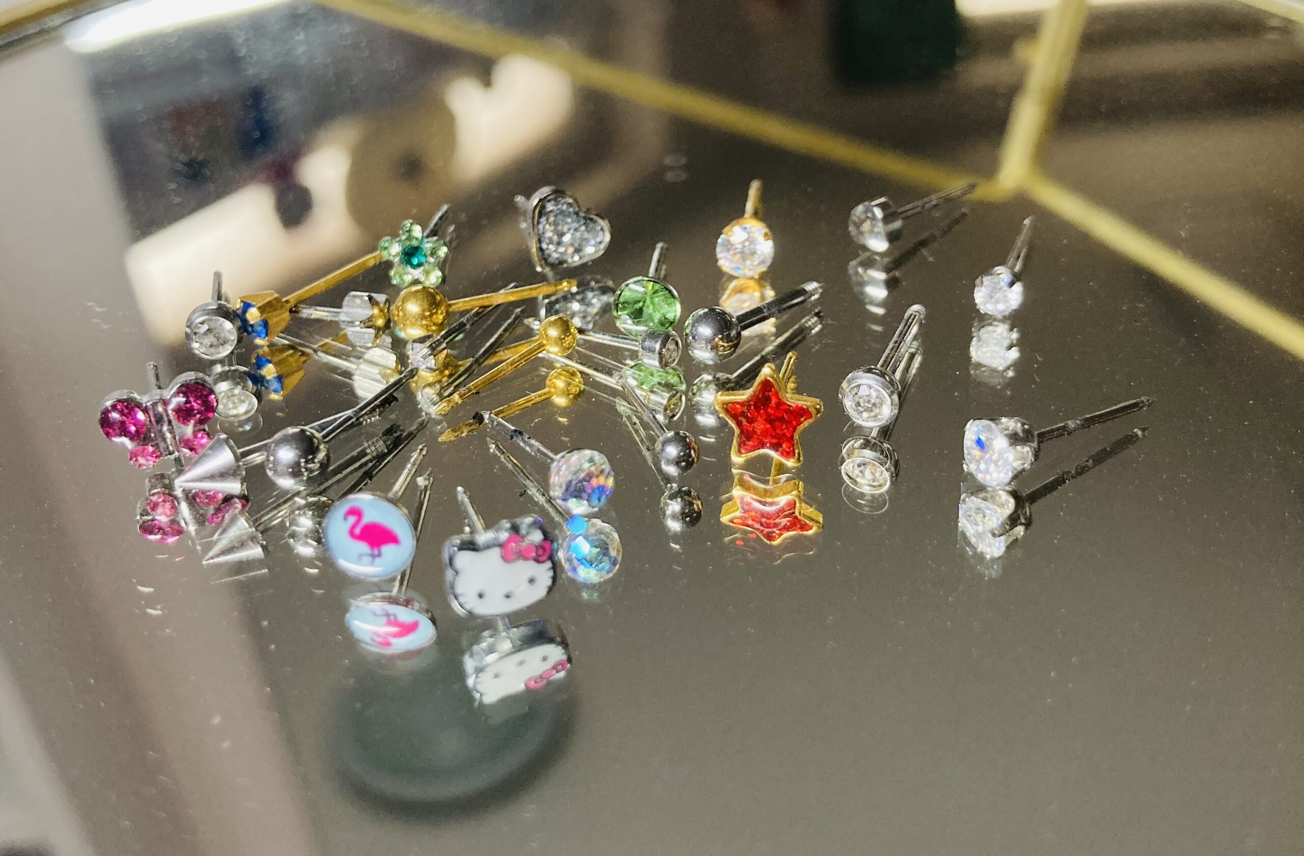 Változatos fülbevalók, fülpiercingek - 1